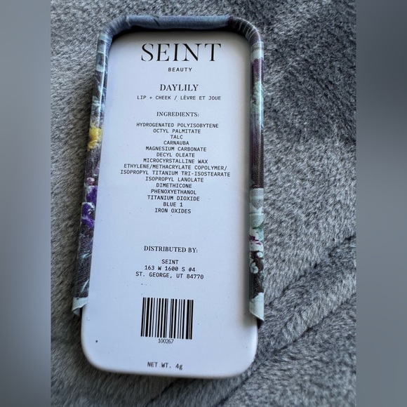 Seint Lip+cheek Daylily - Picture 3 of 3